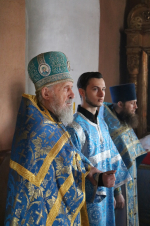 В день празднования Иверской иконы Божией Матери епископ Софроний совершил Литургию в Знаменском храме села Красный Куток