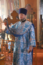 В день празднования Иверской иконы Божией Матери епископ Софроний совершил Литургию в Знаменском храме села Красный Куток