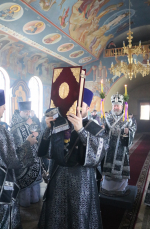 Епископ Софроний совершил Литургию Преждеосвященных Даров в с.Скородное
