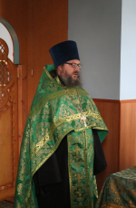 Епископ Софроний совершил всенощное бдение накануне праздника Входа Господня в Иерусалим