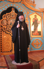 Епископ Софроний совершил всенощное бдение накануне праздника Входа Господня в Иерусалим