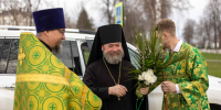 В праздник Входа Господня в Иерусалим епископ Софроний совершил Литургию в храме апостола Иакова города Губкина - Губкинская епархия