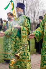 В праздник Входа Господня в Иерусалим епископ Софроний совершил Литургию в храме апостола Иакова города Губкина