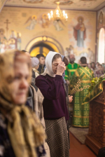 В праздник Входа Господня в Иерусалим епископ Софроний совершил Литургию в храме апостола Иакова города Губкина