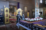 Епископ Софроний совершил вечерню с выносом Плащаницы Спасителя