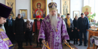 Архиерейское богослужение в день памяти первого и второго обретения главы Иоанна Предтечи - Губкинская епархия